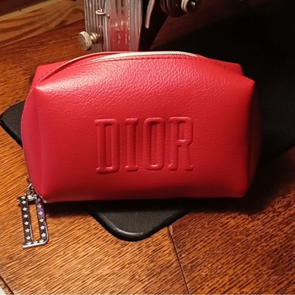 Dior beauty red pouch - Picture 1 of 7